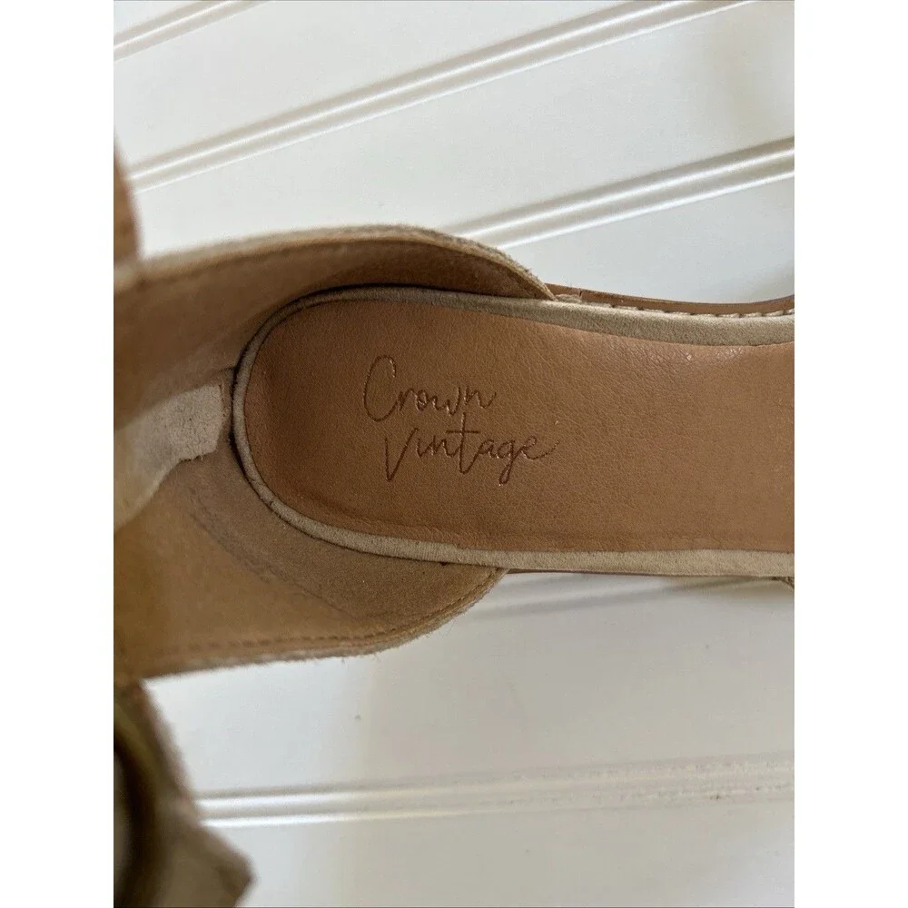 Crown Vintage Ladawen Wedge Heels Women 7M Beige Suede Strappy Buckle Pump Shoe
